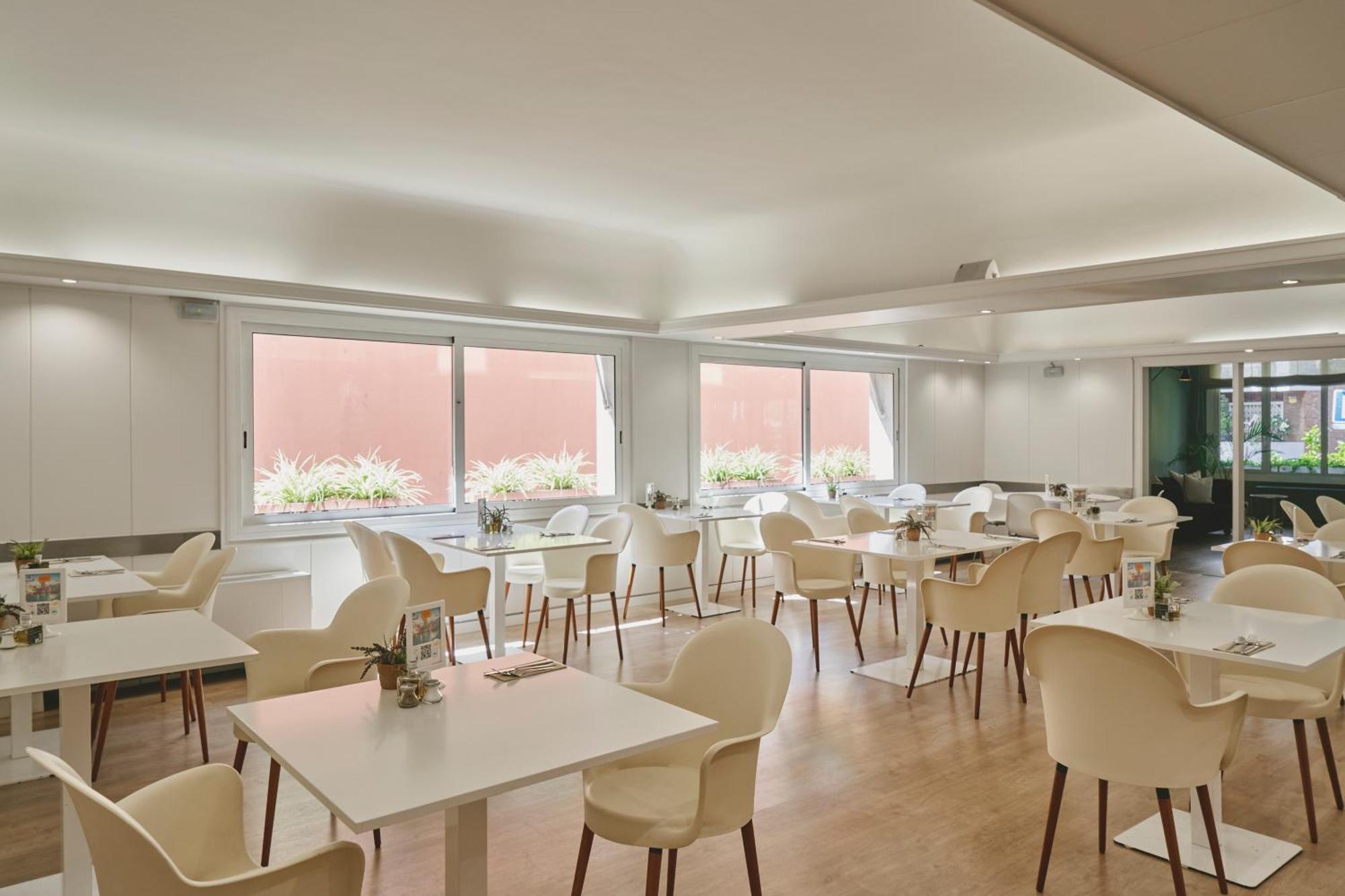 Tres Torres Atiram Hotel Barcelona Eksteriør bilde