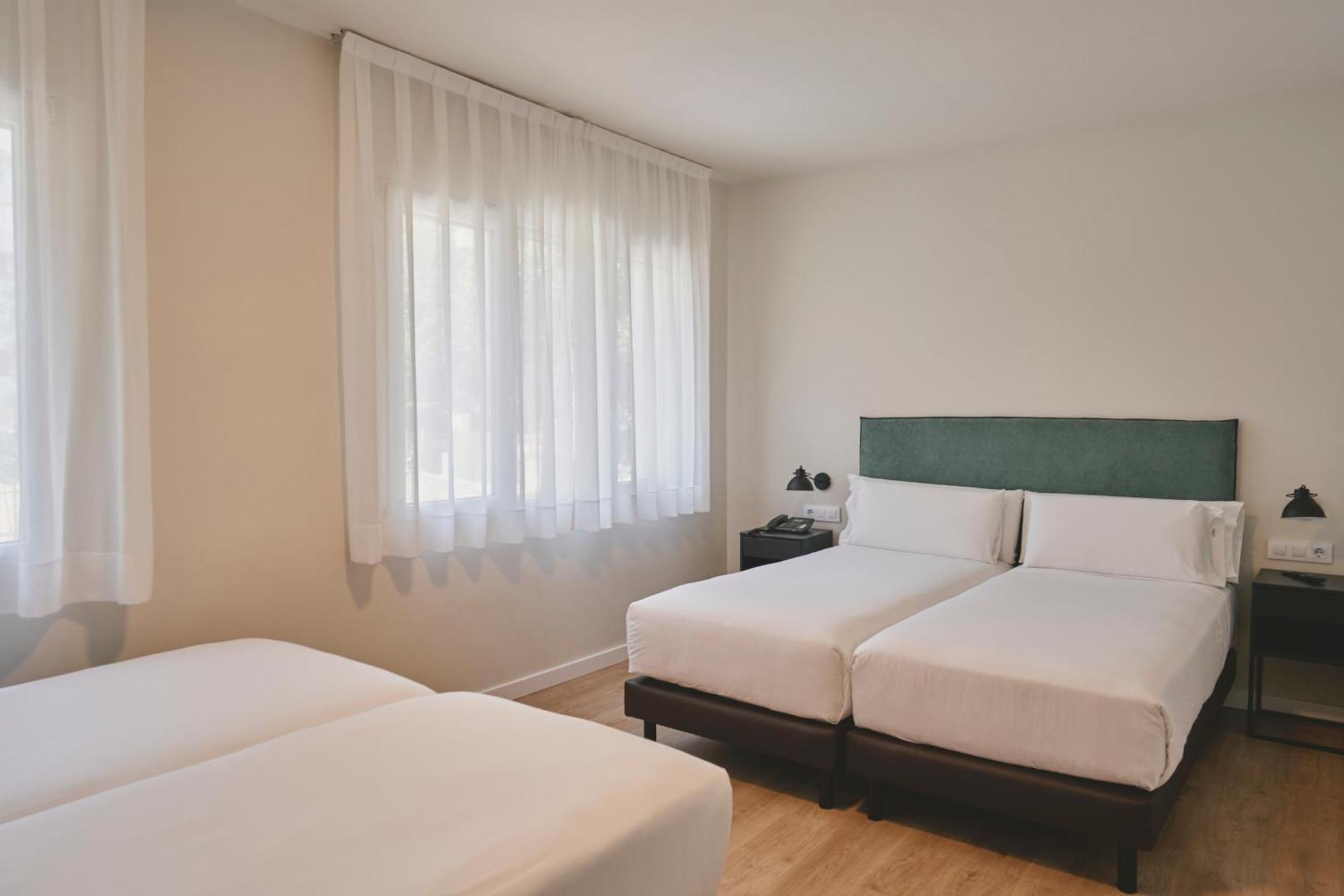 Tres Torres Atiram Hotel Barcelona Eksteriør bilde